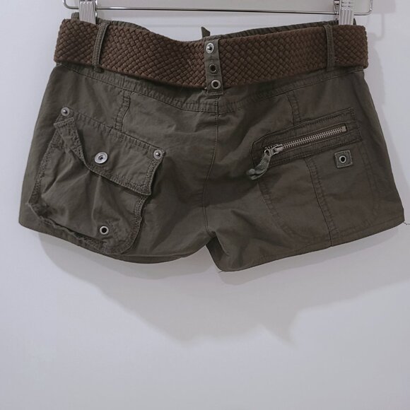 Reworked Cargo Low Waisted Micro Shorts Comes with Belt - Picture 6 of 8